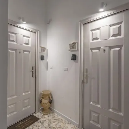Апартаменты Modugno Central