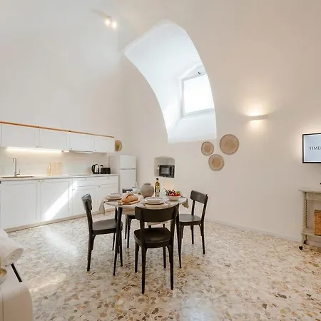 Modugno Central Διαμέρισμα *